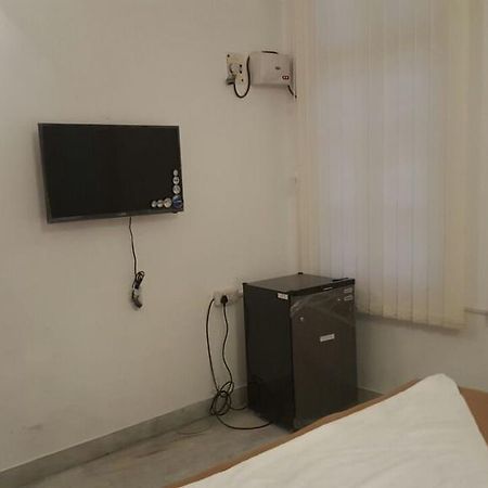 Park Banjara Guest House ไฮเดอราบัด ภายนอก รูปภาพ
